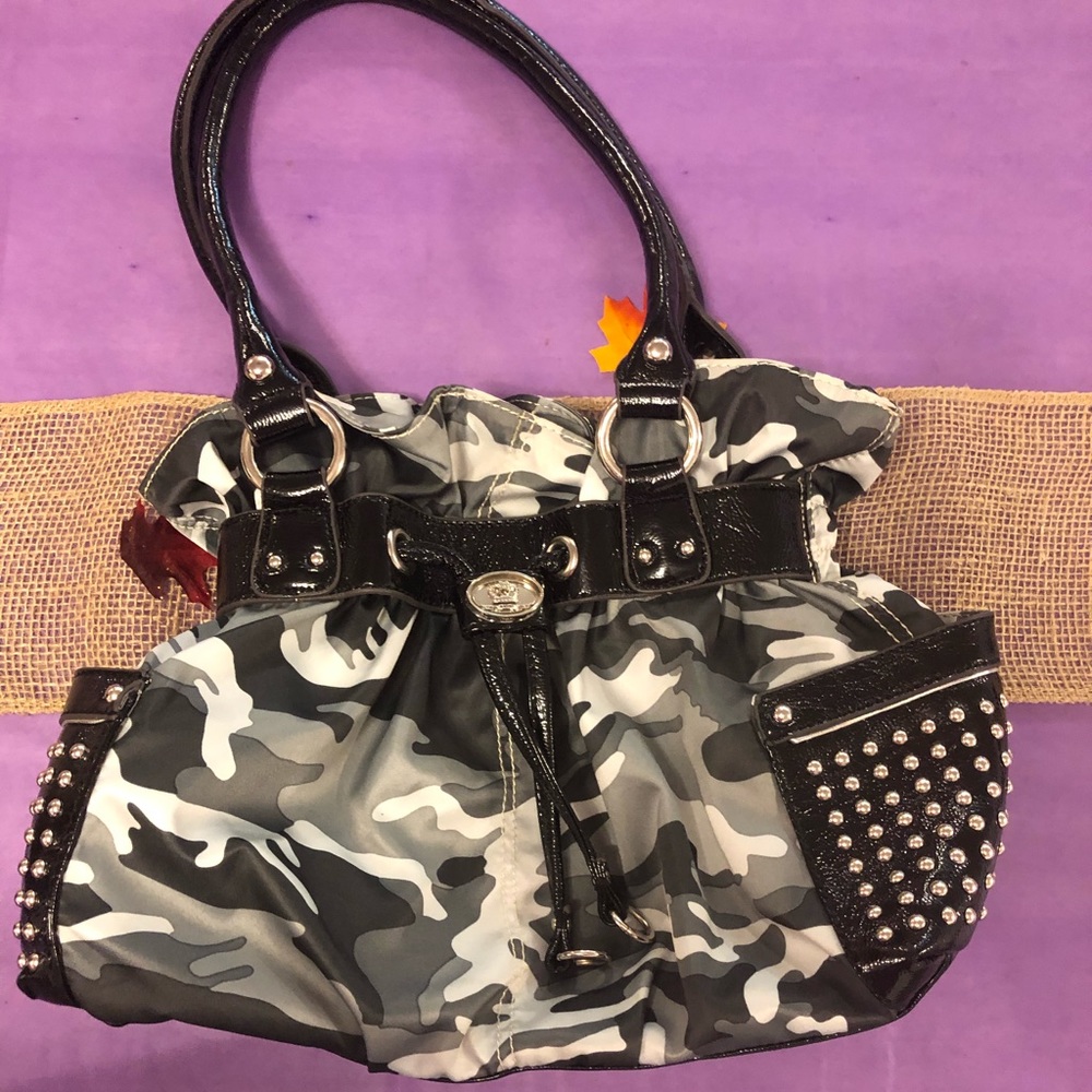 Black and gray camouflage purse.